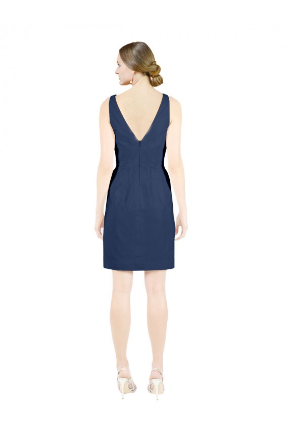 Fábrica de Abrir de volta Cetim Decote V Comprimento Joelho Sem Mangas Vestidos de Madrinha / Vestidos de Cocktail / Vestidos de Homecoming