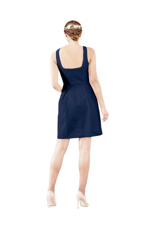 Fábrica de Cetim Decote V Comprimento Joelho Sem Mangas Vestidos de Madrinha / Vestidos de Cocktail / Vestidos de Homecoming